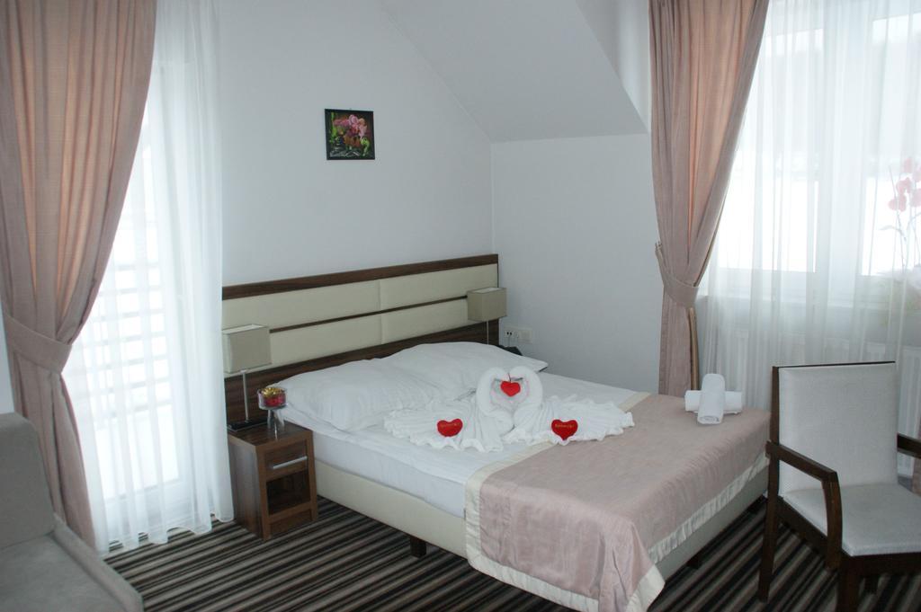 Pensjonat Lysica Wellness & Spa Свента-Катажина Экстерьер фото